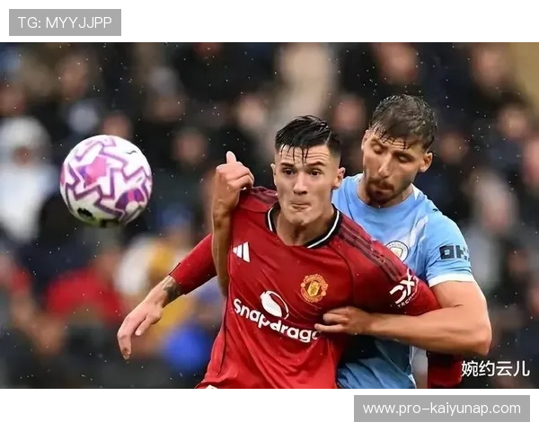 哈兰德利用步幅优势完成强势突破