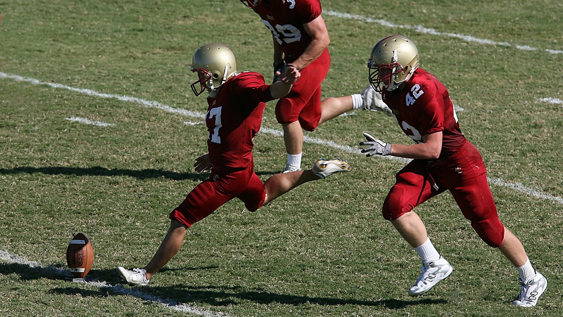 欧冠半决赛首回合：拜仁2比1力克巴黎 姆巴佩受严防全场仅2次射门